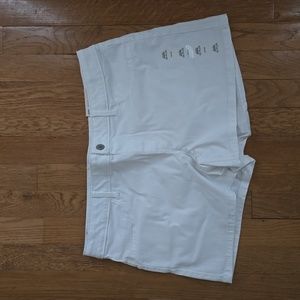 SO BRAND WOMENS JUNIOR PLUS SIZE WHITE PULL-ON SHORTIE SHORTS SIZE 20 PLUS